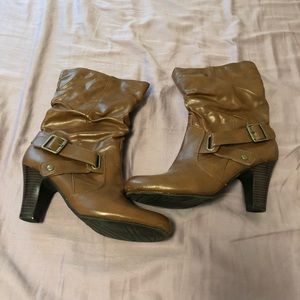 Heel boots